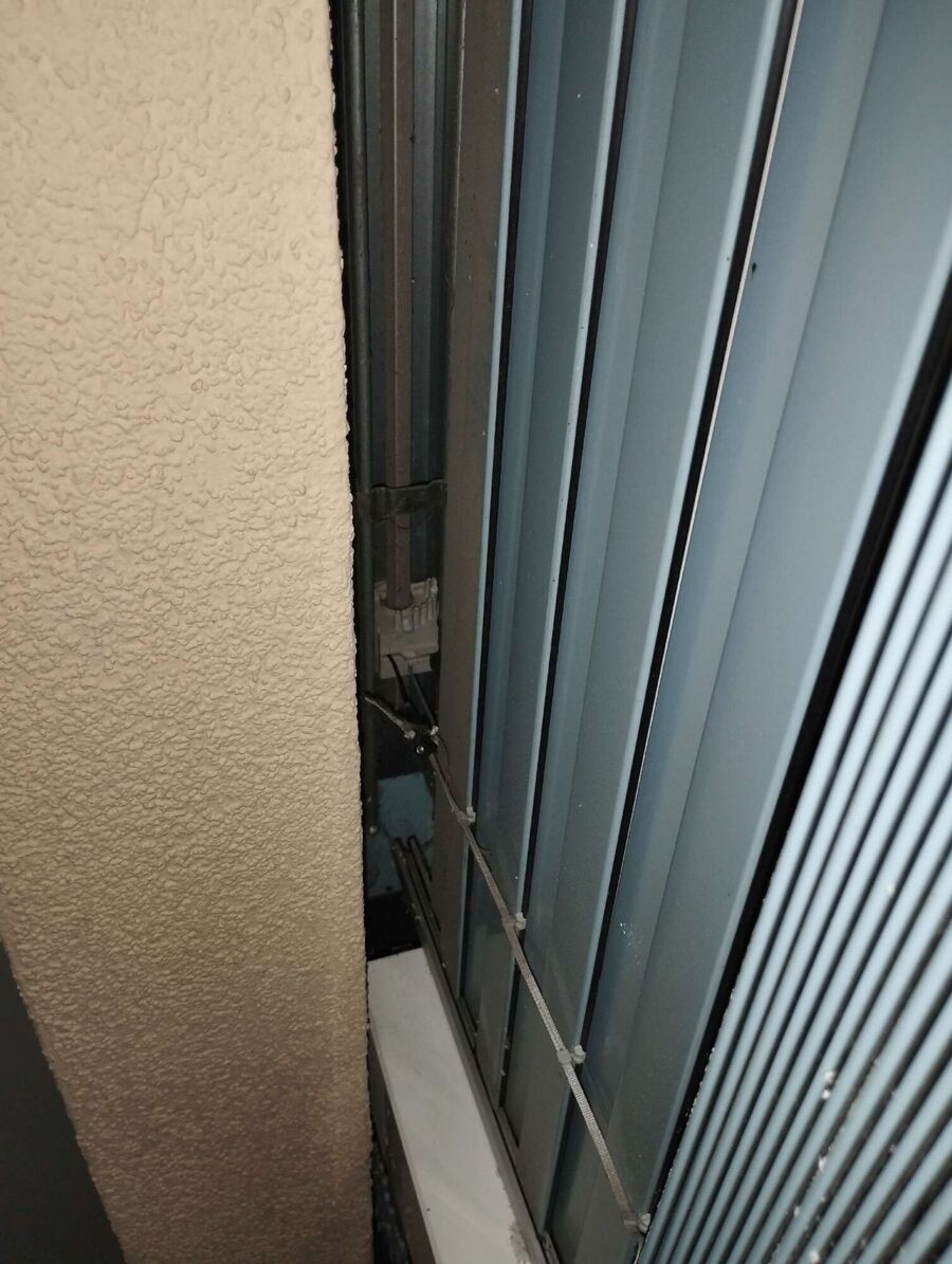 Bee nest at the house remove