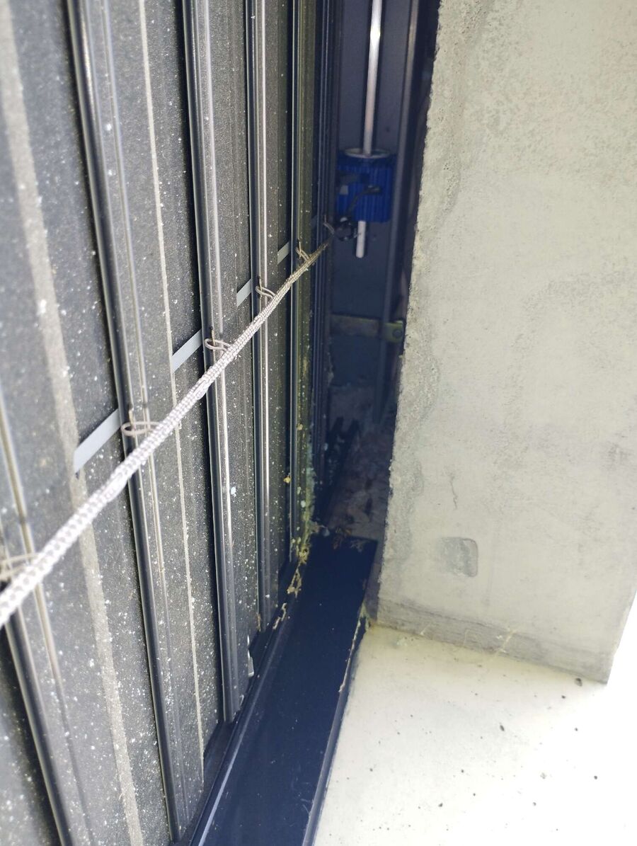 Bee nest at the house remove