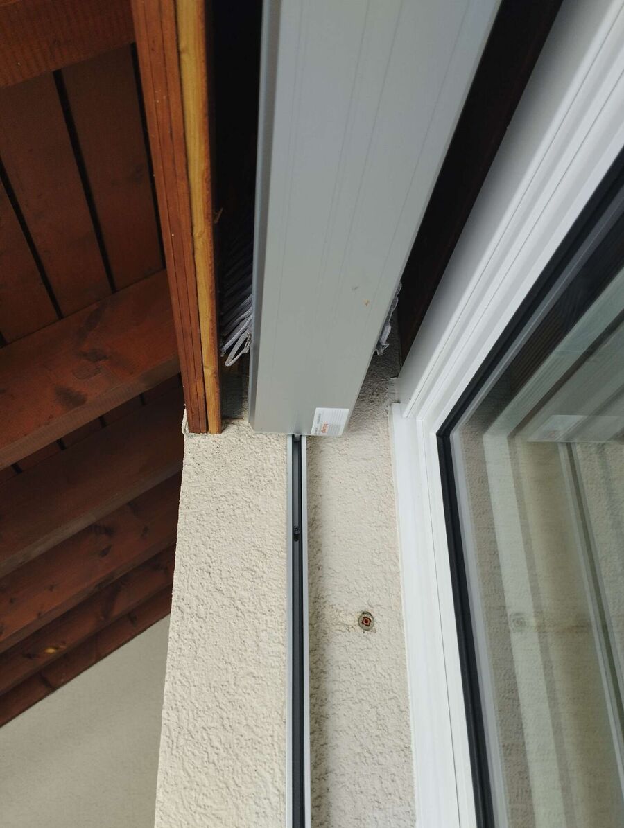 Bee nest at the house remove