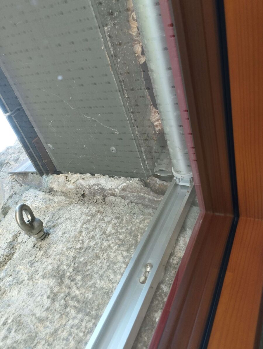 Bee nest at the house remove