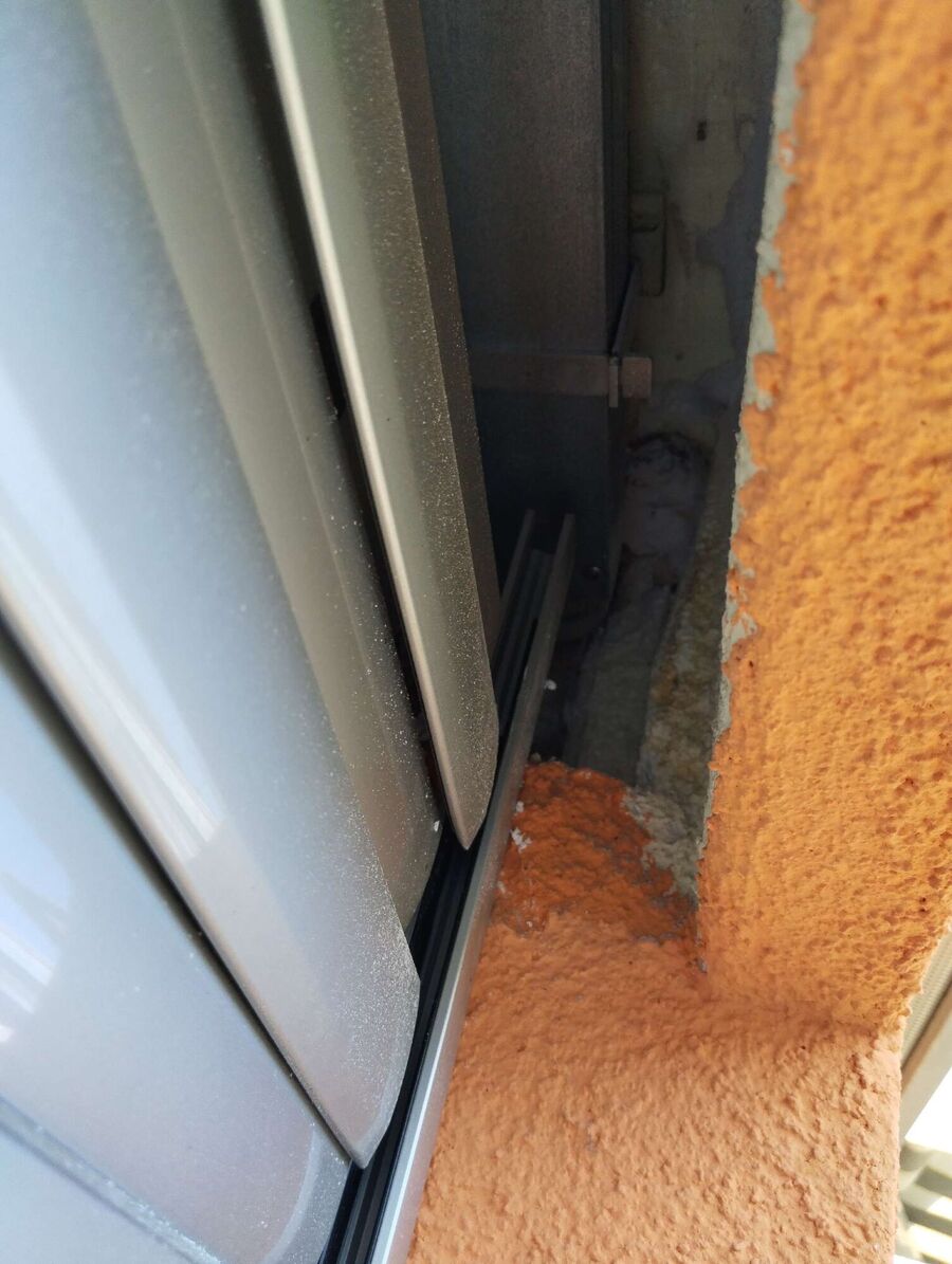 Bee nest at the house remove